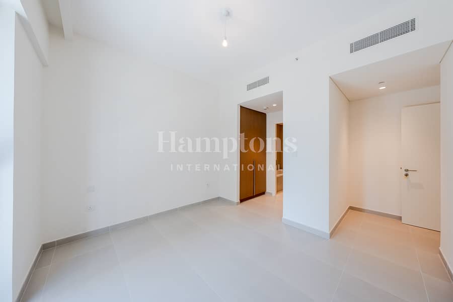 Spacious Terrace | Brand New | Chiller Free Spacious Terrace | Brand New | Chiller Free