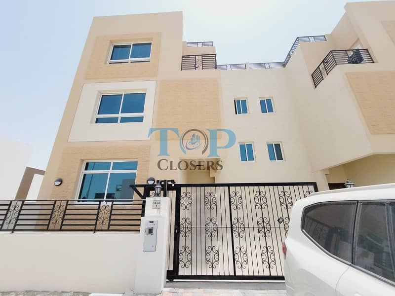 Вилла в Мадинат Заид, 5 спален, 165000 AED - 9534736