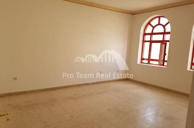 Huge 5BR Villa in Khalidiya near Khaleej Al Arabi