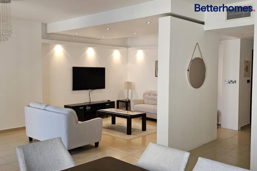 Exquisite 1 Bed| Fully Upgraded| Multiple Cheques