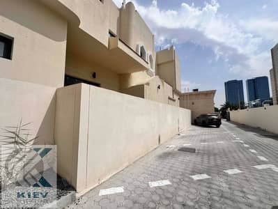Exclusive-Modern spacious studio | Free WiFi | modern bath | Parking
