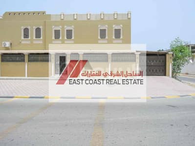 4 Bedroom Villa for Rent in Al Faseel Area, Fujairah - gc70z9yYYyalCWhiofJH99XM0hRsAvil7F5Wzs3l