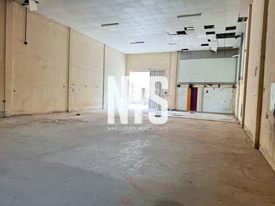 Warehouse for Rent in Mussafah, Abu Dhabi - Big warehouse | Nice location for business | Reasonable price