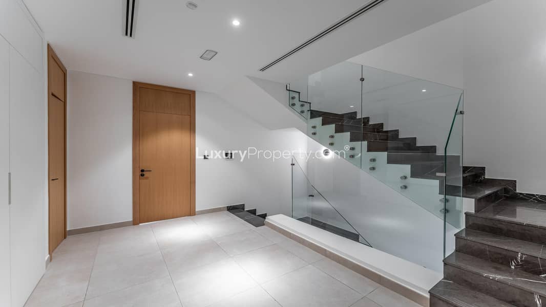 Upgraded | Golf Views | Private Swimming Pool