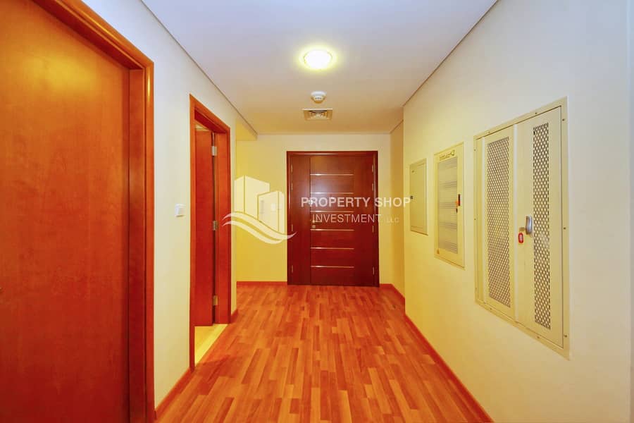 8 3-br-apartment-al-reem-island-shams-abu-dhabi-beach-tower-a-foyer. JPG