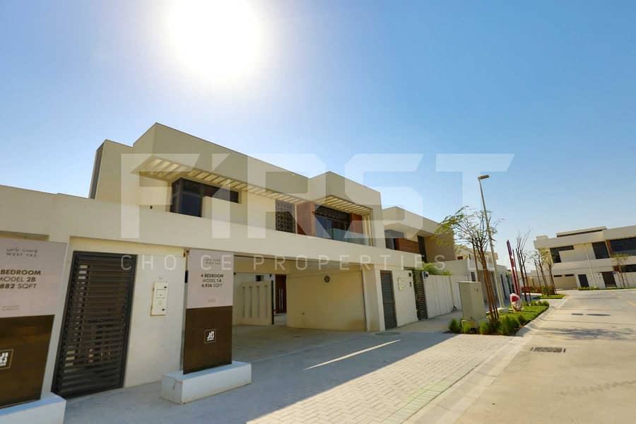 4 External Photo of 4 Bedroom Villa in West Yas Yas Island Abu Dhabi UAE (13). jpg