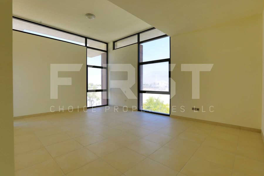 10 Internal Photo of 4 Bedroom Villa in West Yas Yas Island (37). jpg