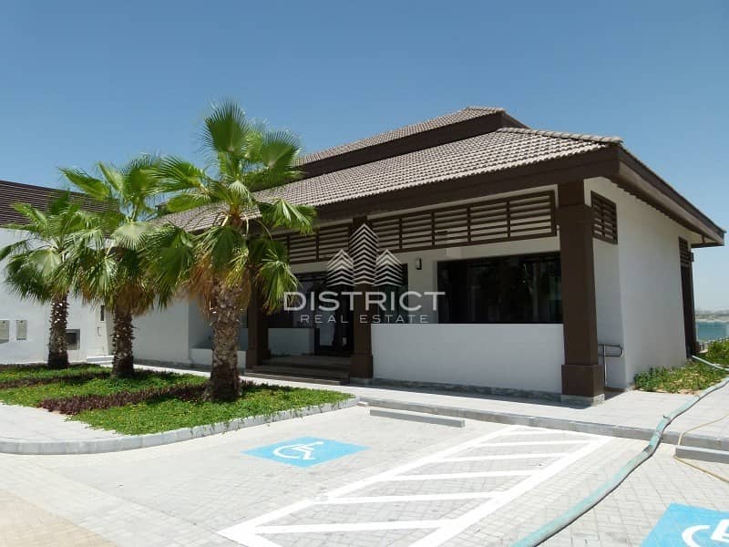 Large 5 Bedroom  Villa in Nalaya Najmat