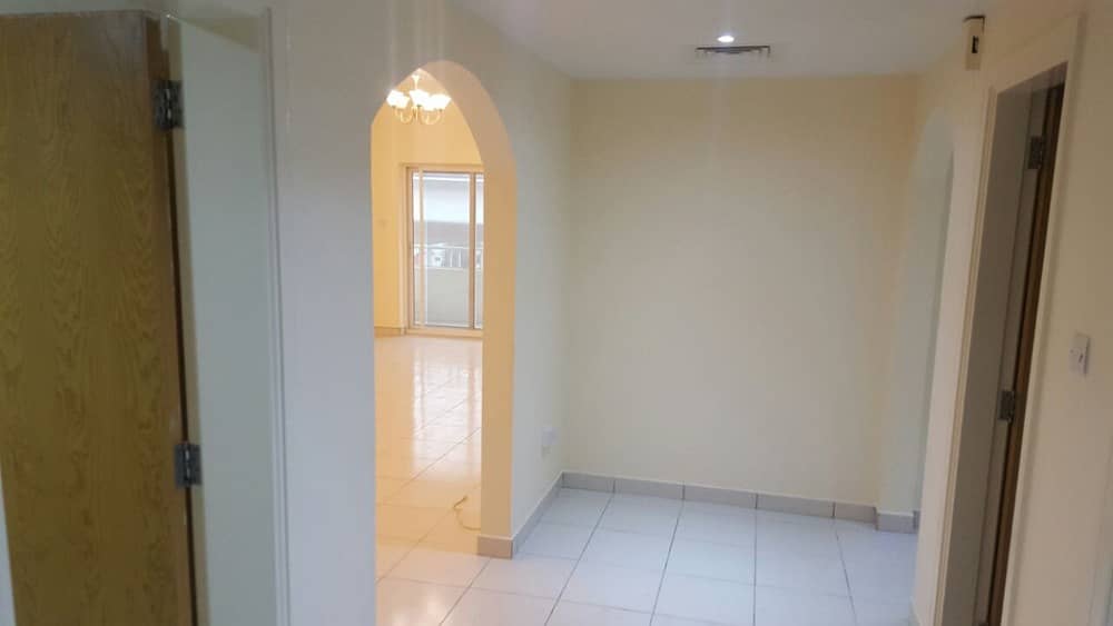 2BHK with laundry room and big balcony 1minute walk from Oud Metha MS