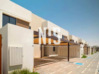 3 Bedroom Townhouse for Sale in Yas Island, Abu Dhabi - Corner Single Row unit | Big plot | Great Location