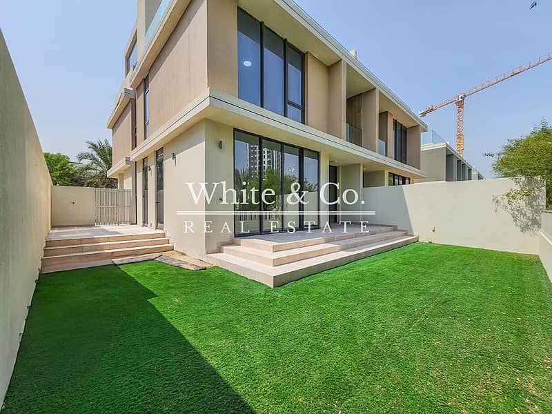 Вилла в Дубай Хиллс Истейт,Клаб Виллы, 3 cпальни, 420000 AED - 9562578 Вилла в Дубай Хиллс Истейт,Клаб Виллы, 3 cпальни, 420000 AED - 9562578