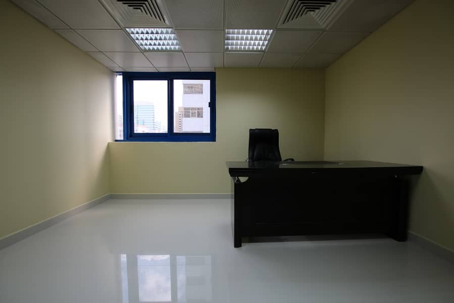 مکتب في شارع المطار 22000 درهم - 4034601 مکتب في شارع المطار 22000 درهم - 4034601