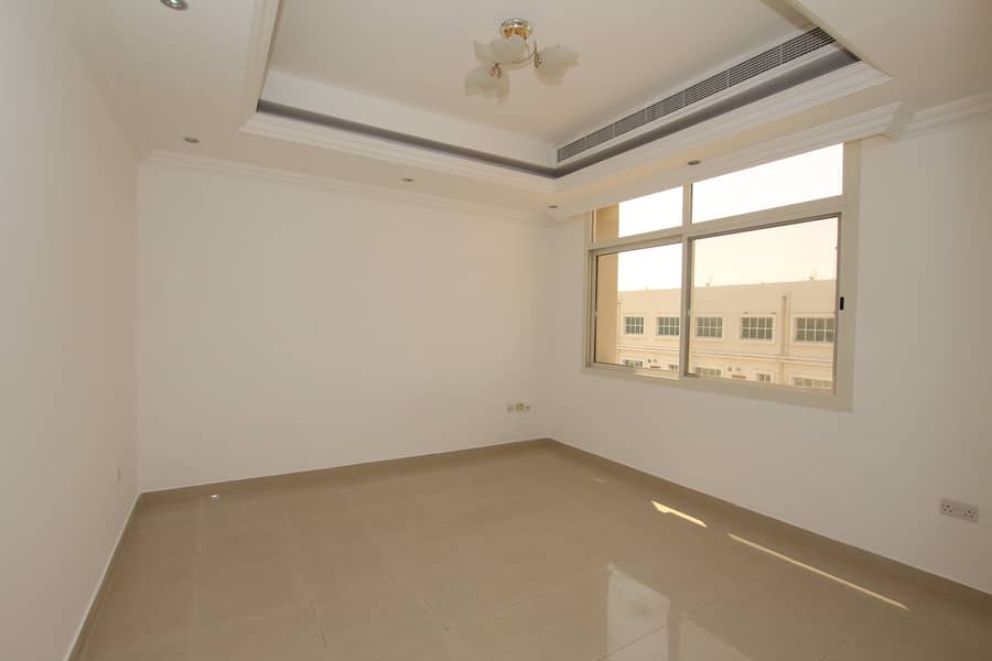 Spacious 4BHK +Maid Room with Private entrance Spacious 4BHK +Maid Room with Private entrance