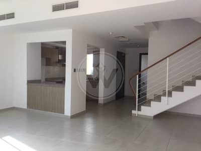 3 Bedroom Villa for Rent in Al Ghadeer, Abu Dhabi - Stunning deal|2 bed+1+maid's room|Garden views 3 Bedroom Villa for Rent in Al Ghadeer, Abu Dhabi - Stunning deal|2 bed+1+maid's room|Garden views