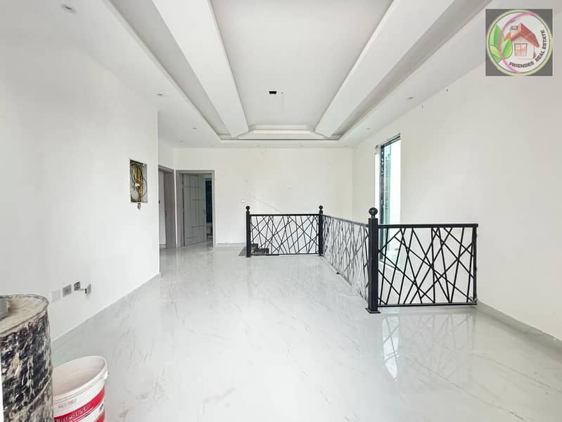 8 14b1f3a9-b6d5-49c1-bce5-62d475533015. jpg