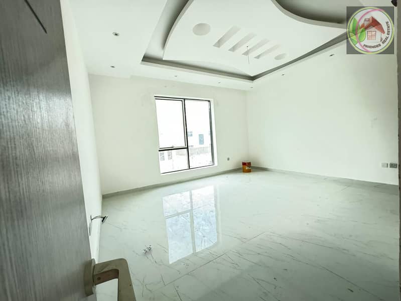 14 a46723b6-2748-4756-8a90-3dd1e119a931. jpg