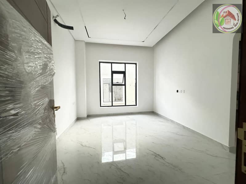 16 e9d2119b-34ea-4772-8684-df38528dff88. jpg