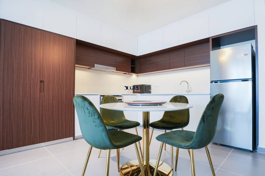 8 Kitchen-01. jpg