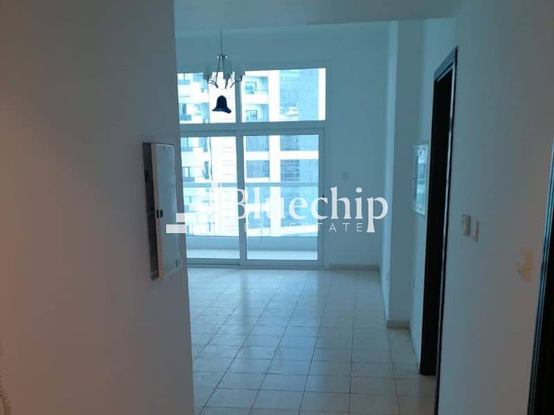 Spacious 2 BHK I Well Maintained I Prime Location Spacious 2 BHK I Well Maintained I Prime Location