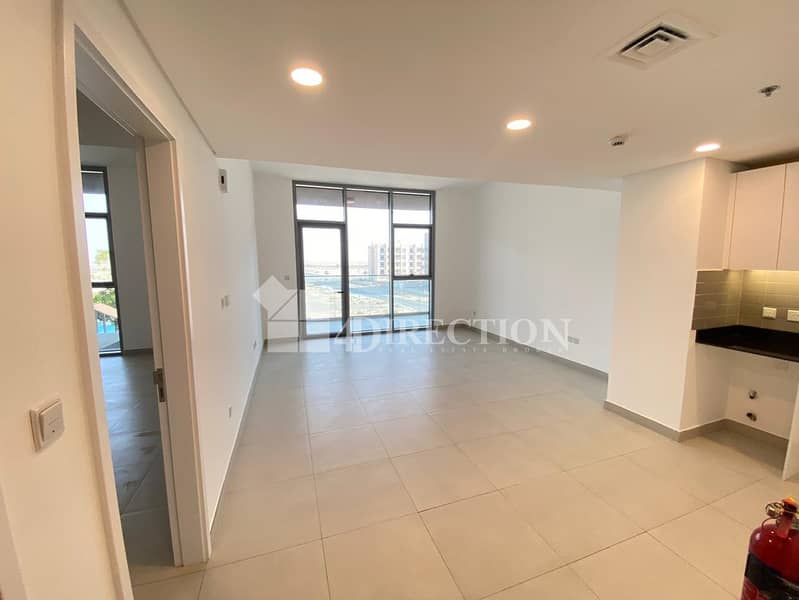 Ready to Move | Bright and Spacious Unit