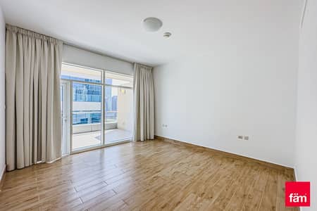 5mins Dubai Mall | Upgraded|Walking closet|Rented