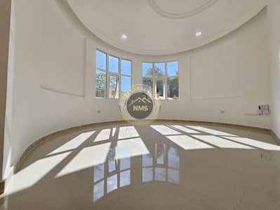 Stunning studio apartment   |     Direct owner   |     Free bills   |