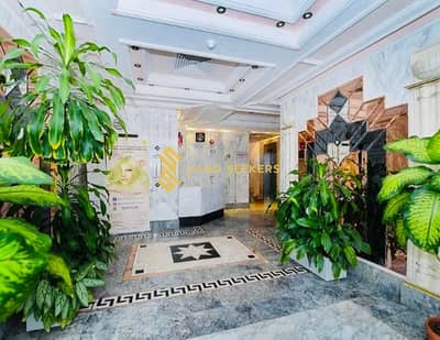 4 Bedroom Apartmnet | Huge Living Hall | Spacious Layout | Grab Now