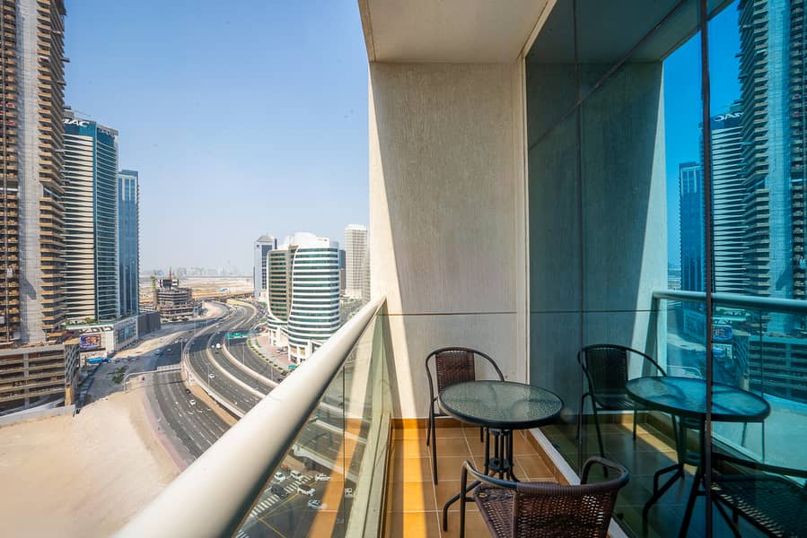 8 1311, Burj Al Nujoom-8. jpg