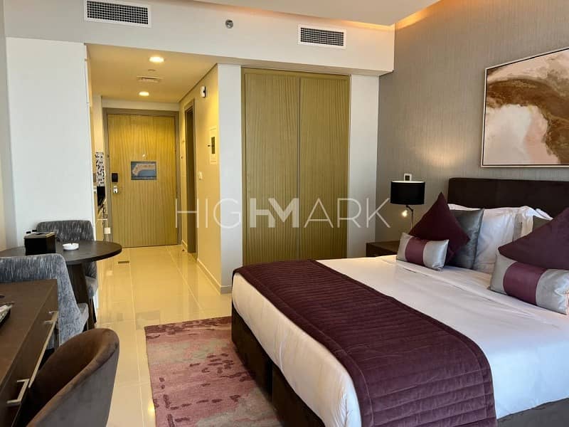 Fully Furnished Studio | High Floor | Aykon Tower