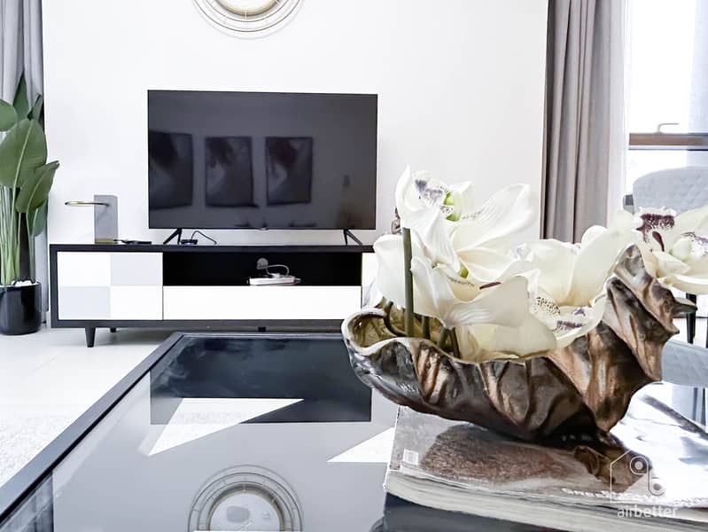 7 BCrown - 1308-Living-13. jpg