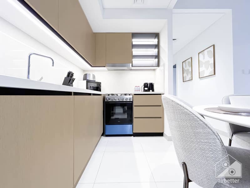12 BCrown - 2701 -Kitchen-2. jpg
