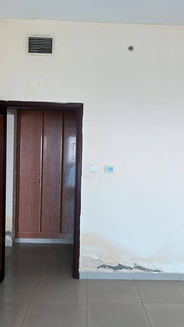 16 croniche tower ajman new photos (3). jpeg