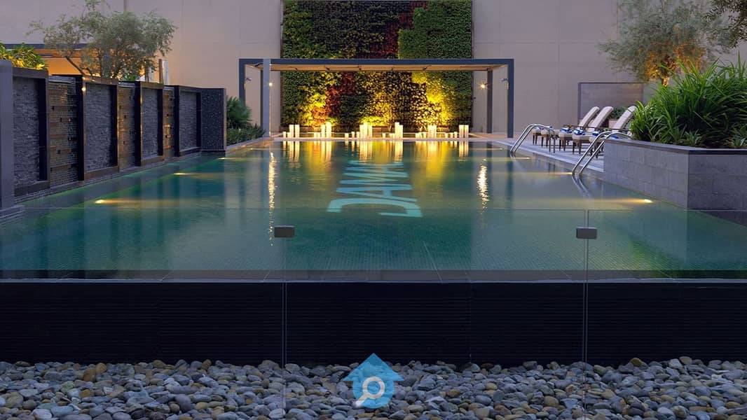 12 outdoor-pool_wide. jpg