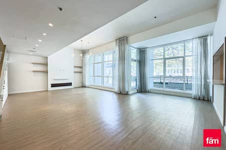 VACANT | UPGRADED | PRIME LOCATION | CHILLER FREE
