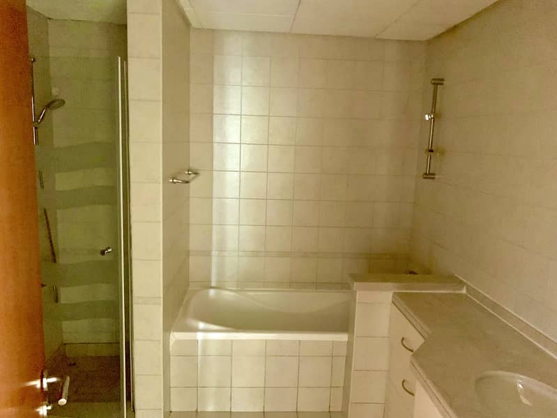 18 10 bathroom master. jpg