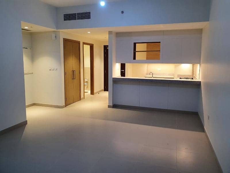 55 ACACIA C Unit 811- (5). jpg