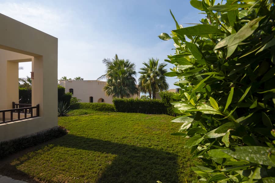 6 VILLA 14_18. jpg