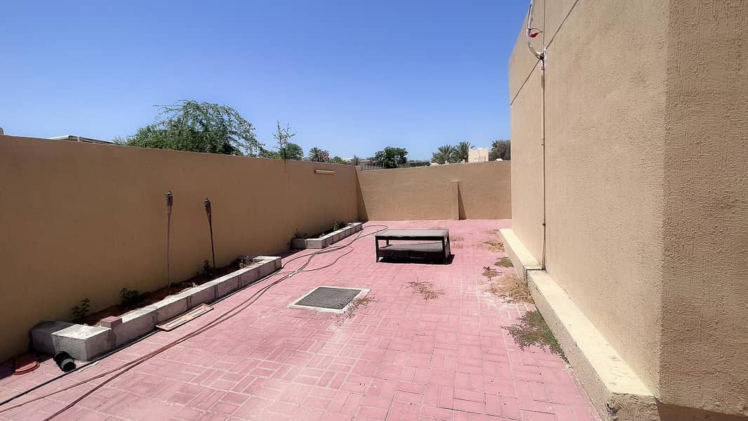 14 14e14afd-3ab3-4b4c-9817-1990ae5428cc. jpg