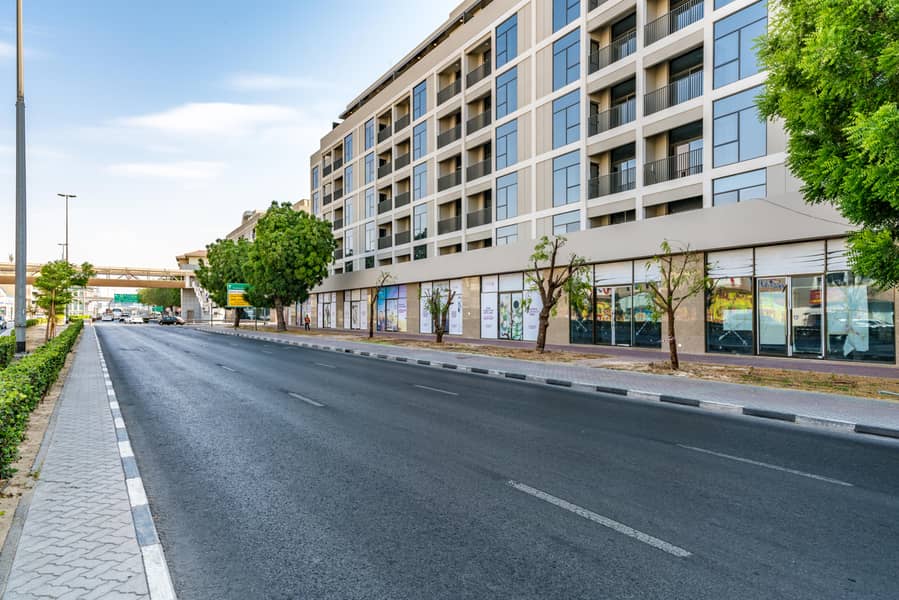 Main road facing retail space for rent in Al Muteena Main road facing retail space for rent in Al Muteena