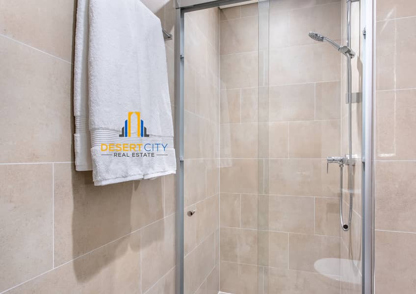 25 Stand up shower