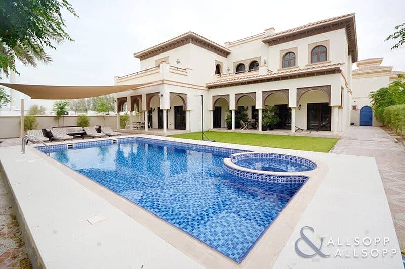 Granada Villa | 5 Bedrooms | Private Pool