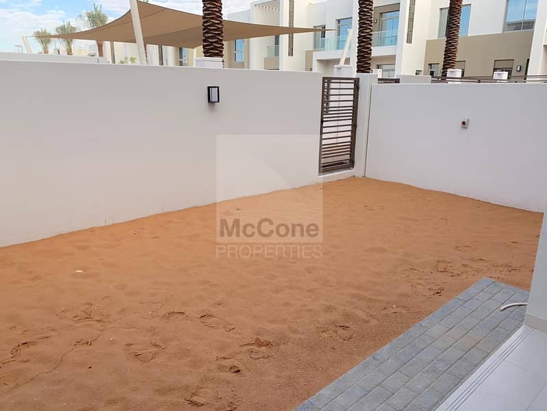 4 Type 2M | Single Row | 3bed+Maids