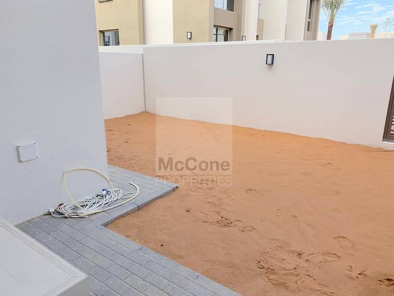 5 Type 2M | Single Row | 3bed+Maids