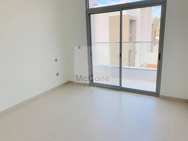 7 Type 2M | Single Row | 3bed+Maids