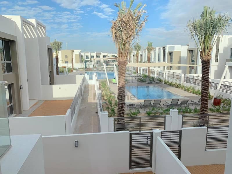 13 Type 2M | Single Row | 3bed+Maids