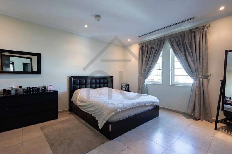8 Upgraded and extended | 3 BR Legacy | Large landscaped garden