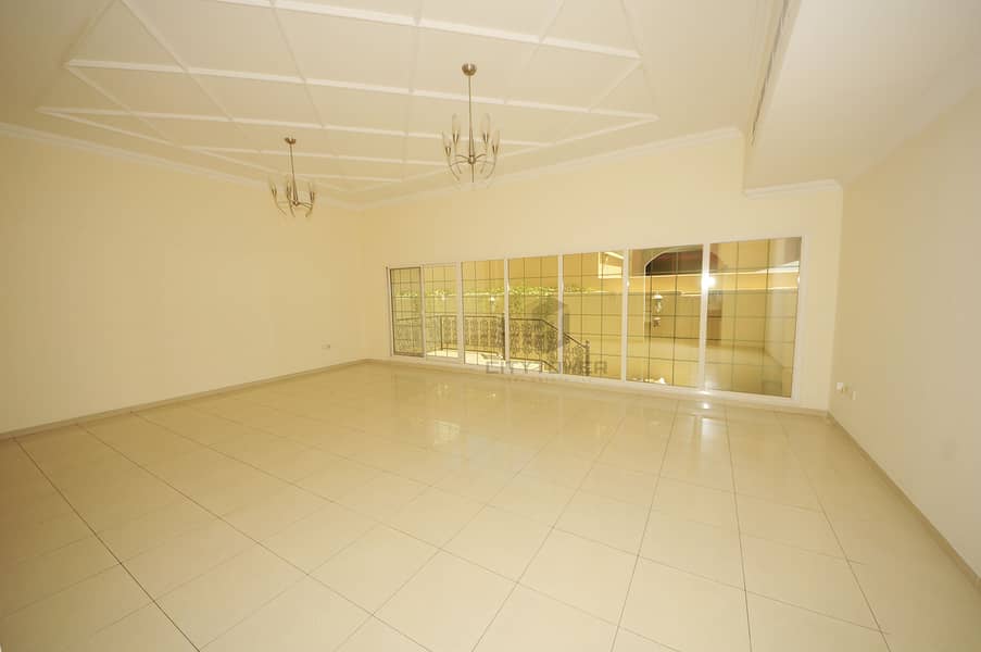 Living area. jpg Living area. jpg