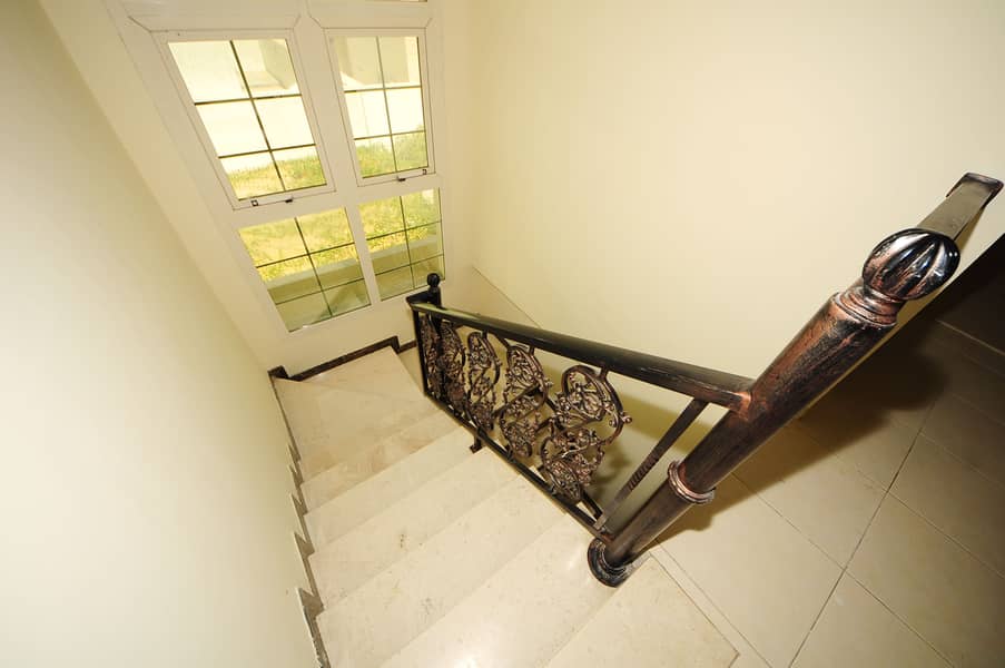 8 Stairs. jpg