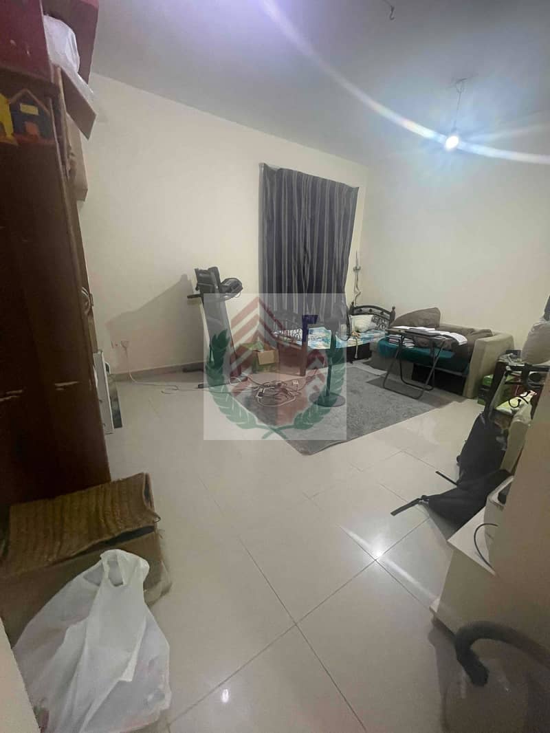 HOT DEAL EMPTY FLAT 2 BEDROOM HALL IN AL KHOR TOWER