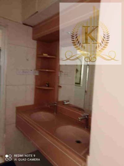****7 BHK villa For sale in 3500000 | 7 Bed Rooms | 2 Majlis | 2 Living Hall  | 7 Wash Rooms | Well Renovated kitchen | Prime Location